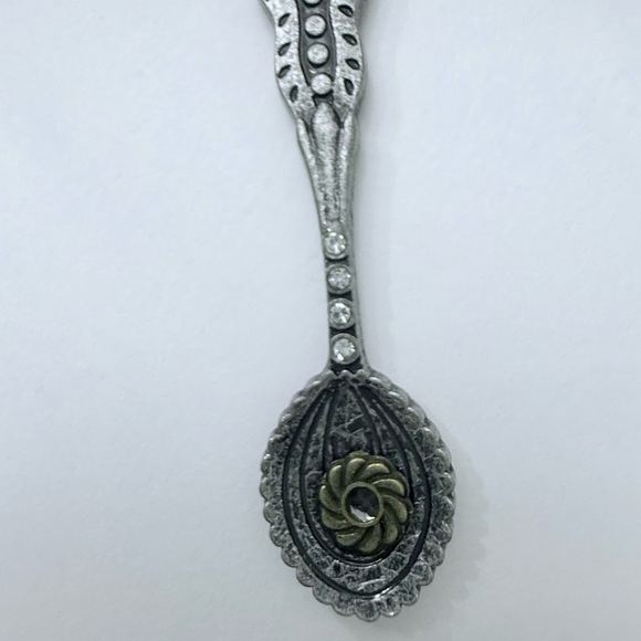 “Liza Luna Handmade” Pewter Finish Utensil Jewelry Set - Picture 7 of 8